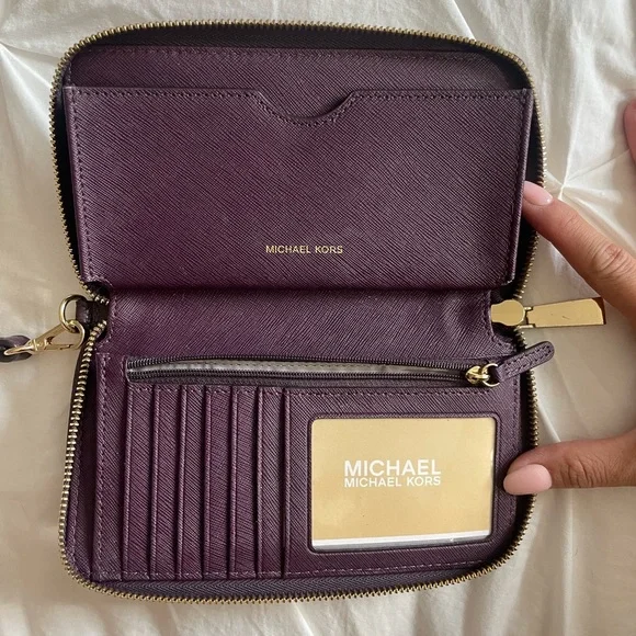 Brand NWT Michael Kors Wallet - Picture 2 of 8